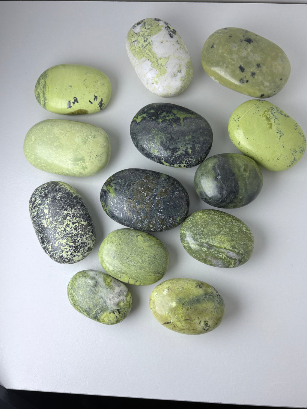 Natural Polished Serpentine Pillow Palms